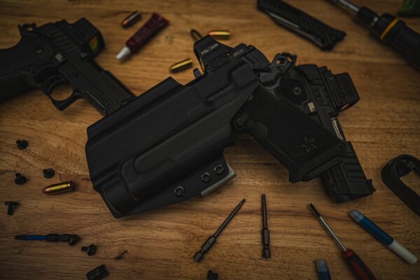 Staccato HD P4 w/ Streamlight TLR-1 "More Discreet" IWB Holster - RH Black - Image 2